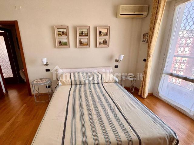 Attico ottimo stato, 145 m², Maggiolina, Milano