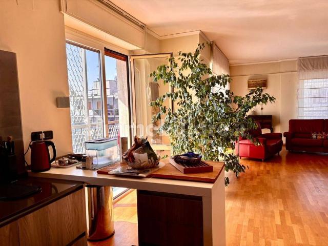 Attico ottimo stato, 145 m², Maggiolina, Milano