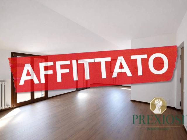 Attico ottimo stato, 110 m², Centro Storico, Verona