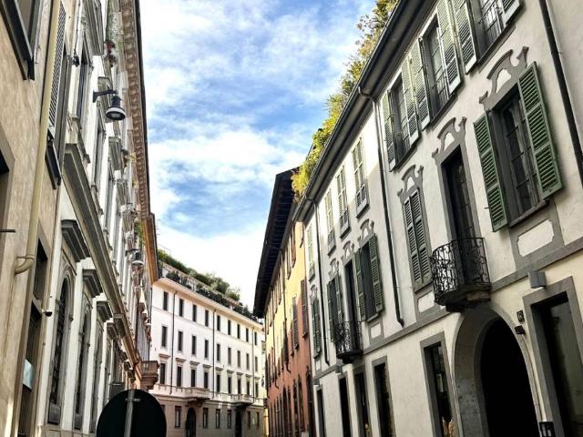 Attico / Mansarda in affitto a Milano MI