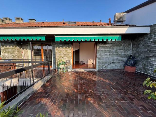 Attico / Mansarda in affitto a Milano MI