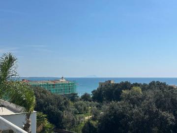 Attico / Mansarda in affitto a Nettuno RM