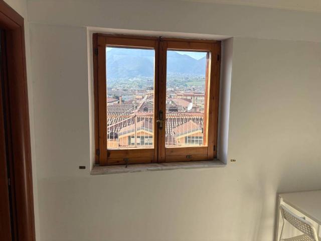 Attico / Mansarda in affitto a Avellino AV