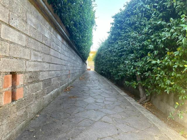 Attico / Mansarda in affitto a Ariccia RM