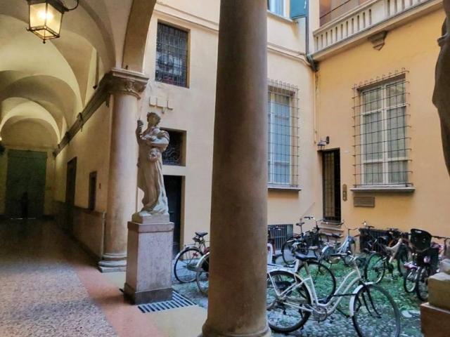 Attico / Mansarda in affitto a Bologna BO