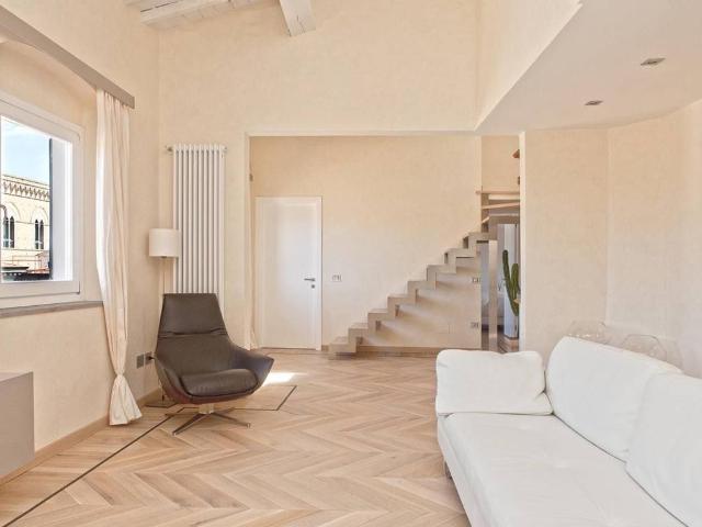 Attico / Mansarda in affitto a Firenze FI