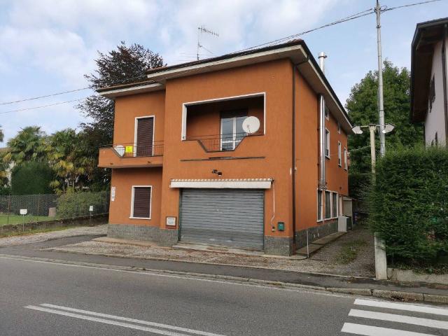 Attico / Mansarda in affitto a Luvinate VA