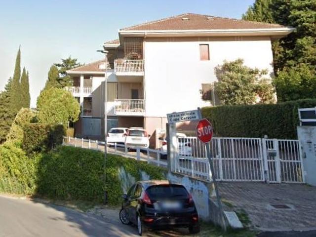 Attico / Mansarda in affitto a Pescara PE