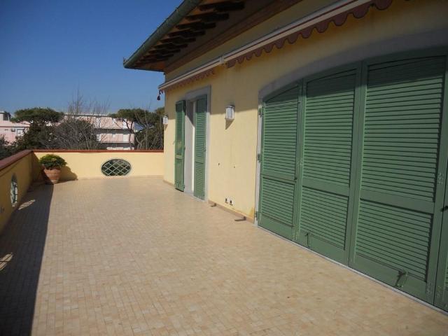 Attico / Mansarda in affitto a Pietrasanta, case in affitto Pietrasanta