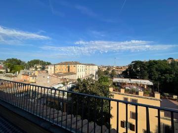 Attico / Mansarda in affitto a Roma RM