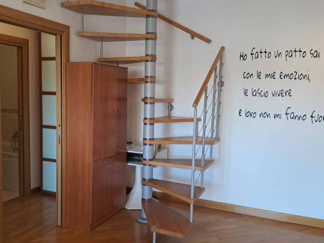 Attico / Mansarda in affitto a Roma RM