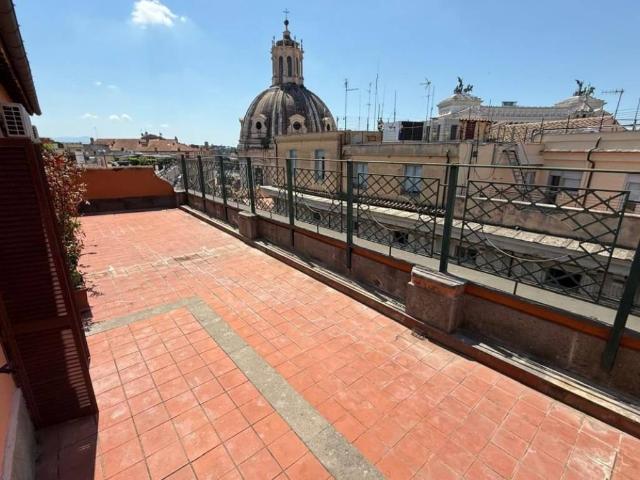 Attico / Mansarda in affitto a Roma RM