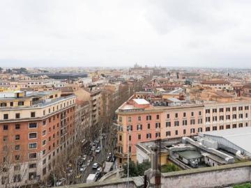 Attico / Mansarda in affitto a Roma RM