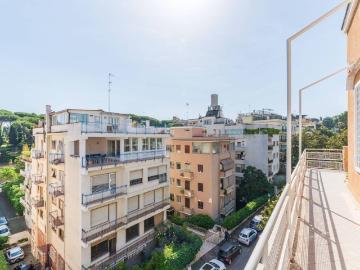 Attico / Mansarda in affitto a Roma RM