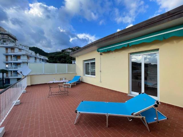Attico / Mansarda in affitto a Varazze SV