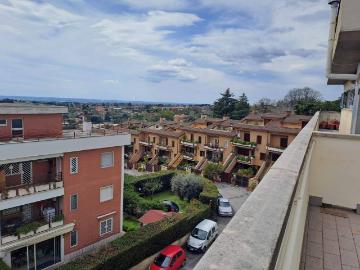 Attico / Mansarda in affitto a Velletri RM