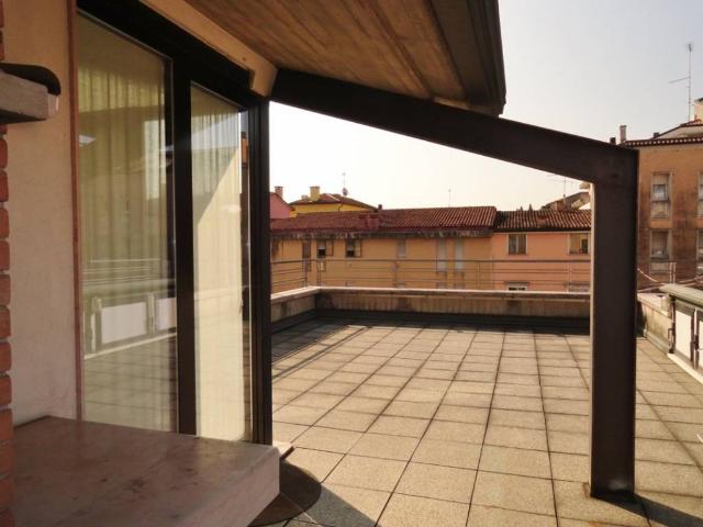 Attico / Mansarda in affitto a Vicenza VI