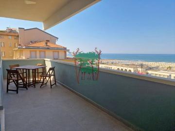 Attico / Mansarda in affitto a Viareggio LU
