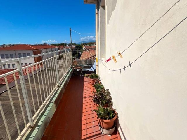 Attico / Mansarda in affitto a Viareggio LU