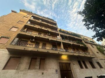 Attico / Mansarda in vendita a Milano MI
