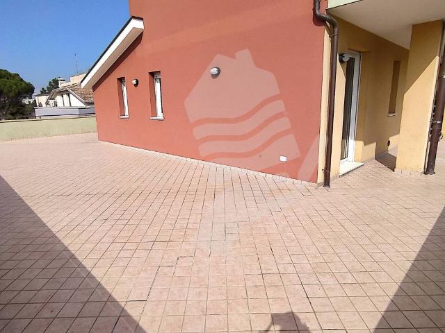 Attico / Mansarda in vendita a Misano Adriatico RN
