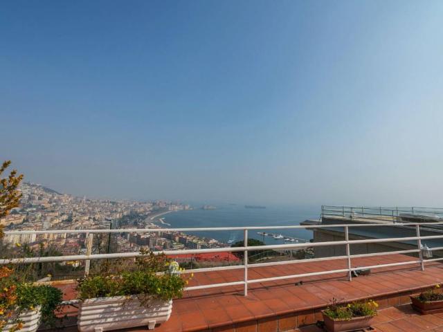 Attico / Mansarda in vendita a Napoli NA