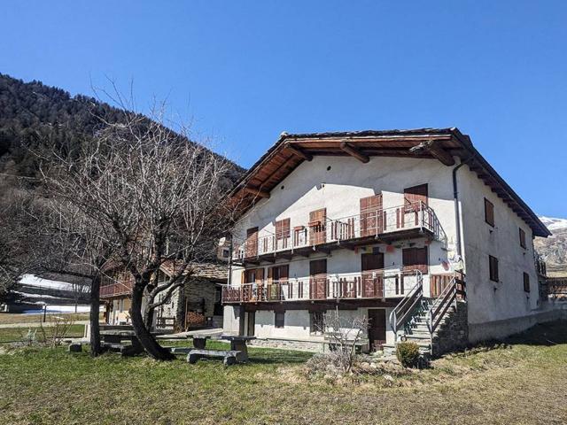 Attico / Mansarda in vendita a Ollomont AO
