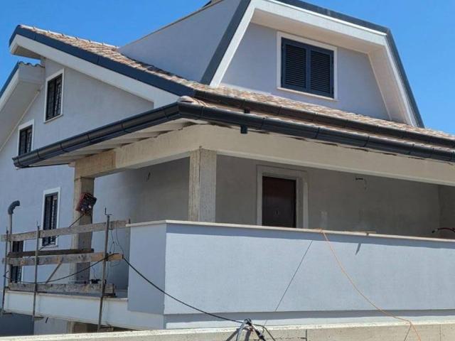 Appartamento in vendita a Albano Laziale RM