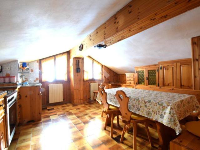 Attico / Mansarda in vendita a Antey Saint Andrè AO
