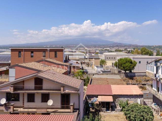 Attico / Mansarda in vendita a Belpasso CT