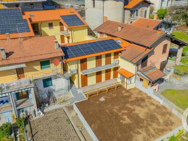 Attico / Mansarda in vendita a Besozzo VA