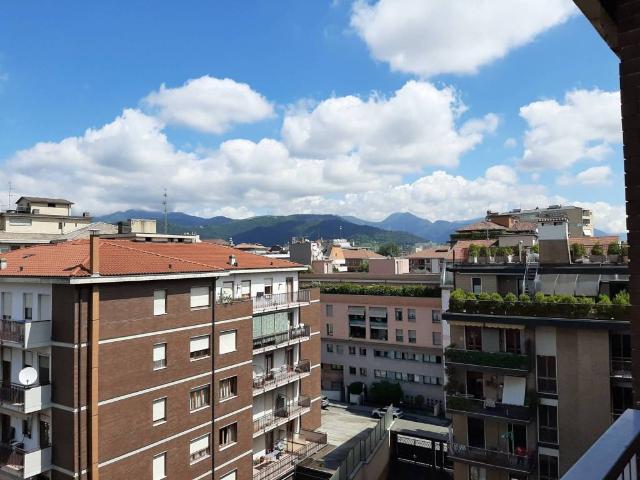 Attico / Mansarda in vendita a Bergamo BG