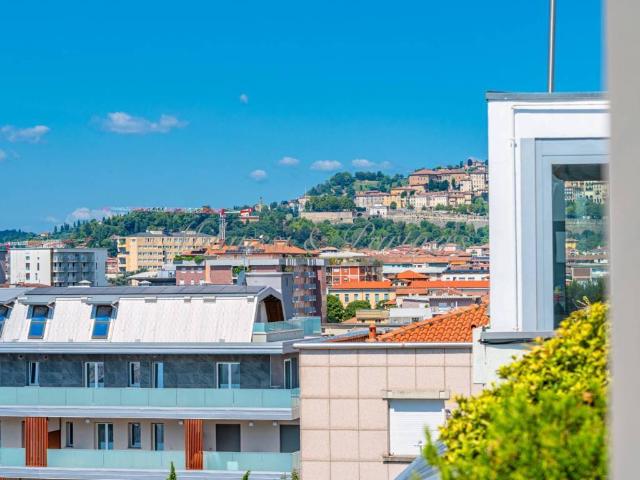 Attico / Mansarda in vendita a Bergamo BG