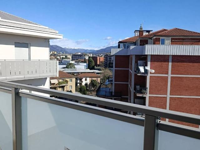 Attico / Mansarda in vendita a Bergamo BG