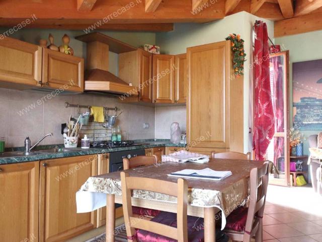 Attico / Mansarda in vendita a Brembate BG