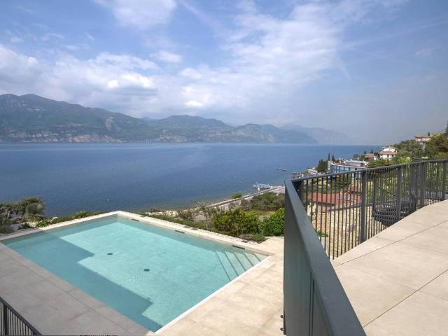 Attico / Mansarda in vendita a Brenzone sul Garda VR