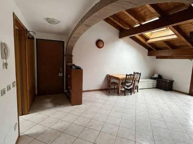 Attico / Mansarda in vendita a Cuasso al Monte VA