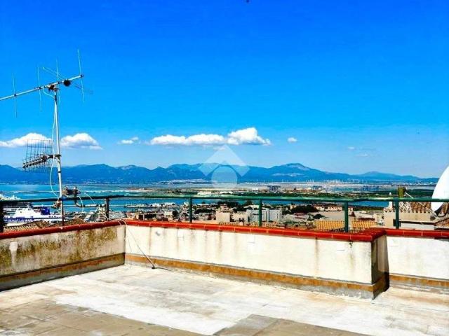 Attico / Mansarda in vendita a Cagliari CA