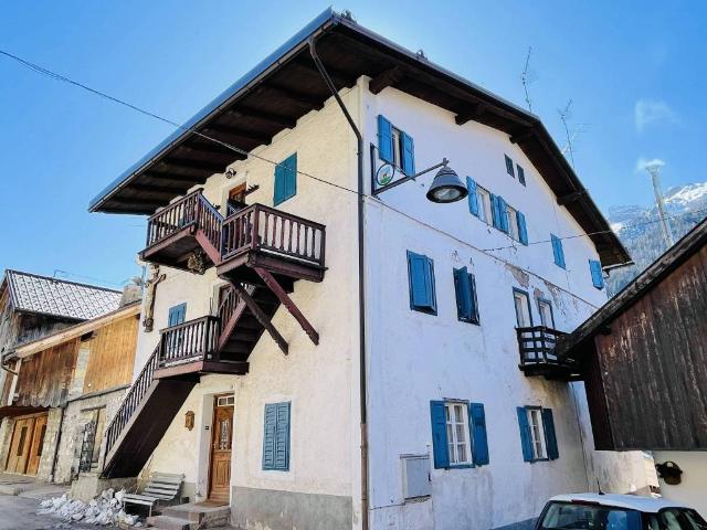 Attico / Mansarda in vendita a Canazei TN