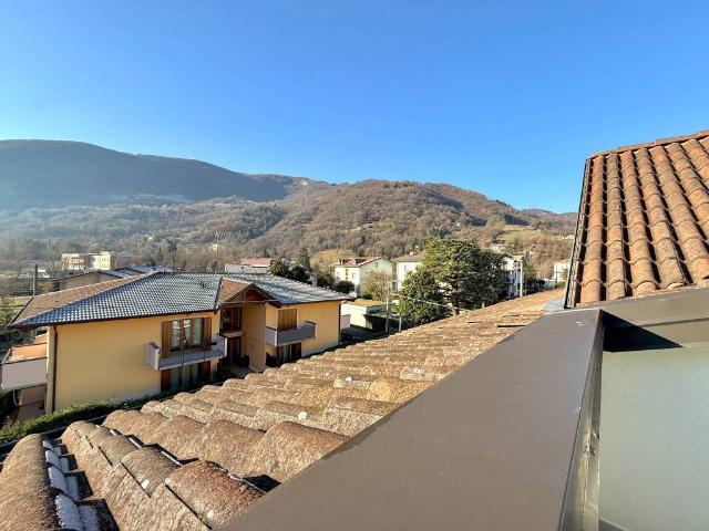 Attico / Mansarda in vendita a Casazza BG