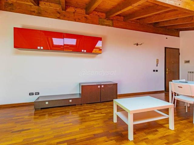Attico / Mansarda in vendita a Casalpusterlengo LO