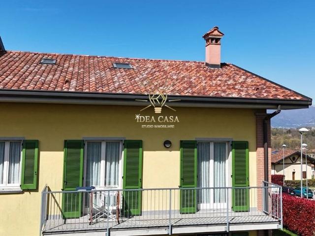 Attico / Mansarda in vendita a Cassago Brianza LC