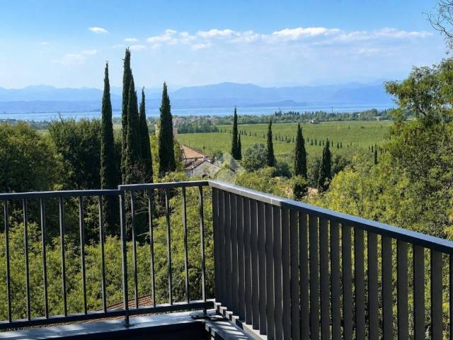 Attico / Mansarda in vendita a Castelnuovo del Garda VR