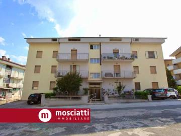Attico / Mansarda in vendita a Castelraimondo MC