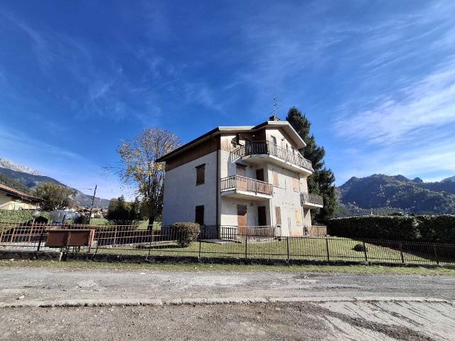 Attico / Mansarda in vendita a Castione della Presolana BG