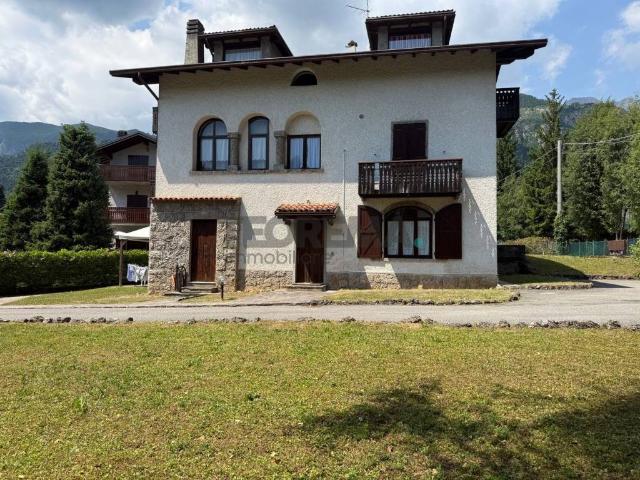 Attico / Mansarda in vendita a Castione della Presolana BG
