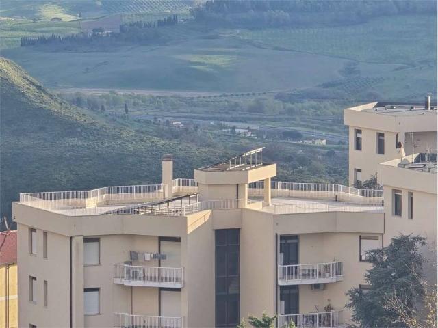 Attico / Mansarda in vendita a Catanzaro CZ