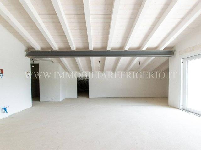 Attico / Mansarda in vendita a Cisano Bergamasco BG