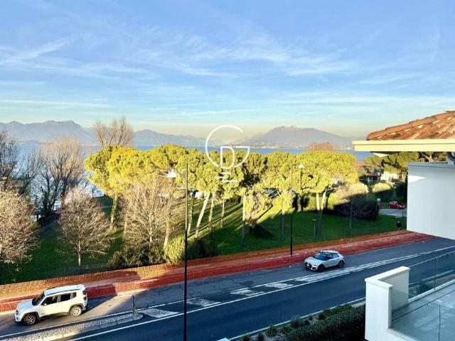 Attico / Mansarda in vendita a Desenzano del Garda BS