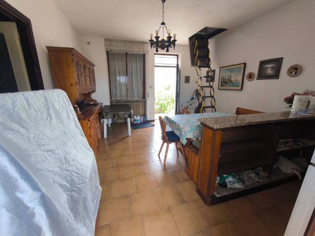 Attico / Mansarda in vendita a Dormelletto NO